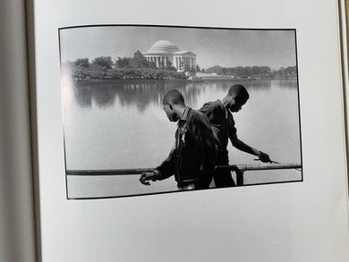 AMERICA IN PASSING HENRI CARTIER•BRESSON America in Passing by Henri Cartier-Bresson