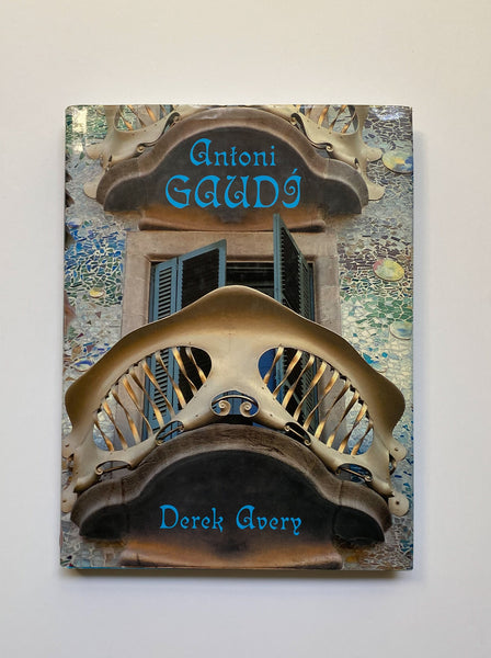 Books About Antoni Gaudí